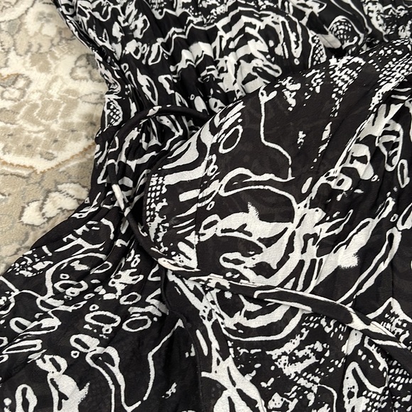 NOTATIONS sheer tie on black and white top/cover up cardigan size L - Picture 6 of 7